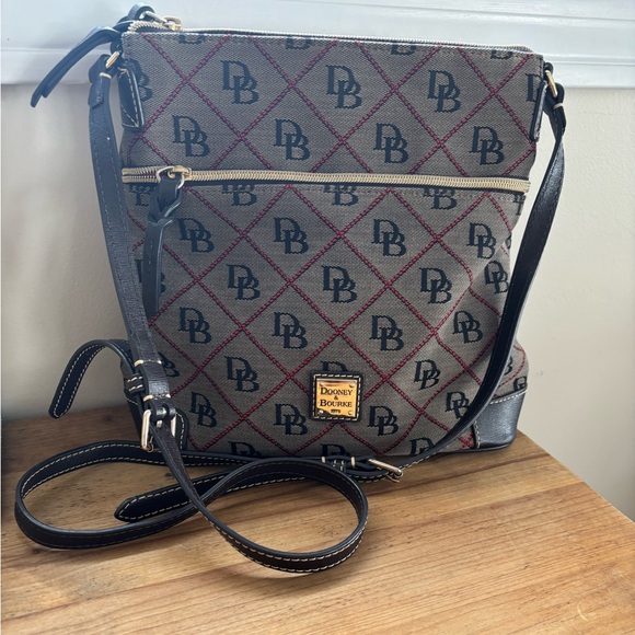 VTG 2000’s Dooney & Bourke Monogrammed Grey/Red Shoulder Crossbody Bag, K9187561 - Picture 1 of 16